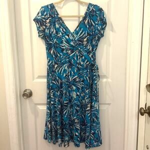 Chadwick’s Collection blue floral faux‎ wrap top v-neck midi dress size 10 / M